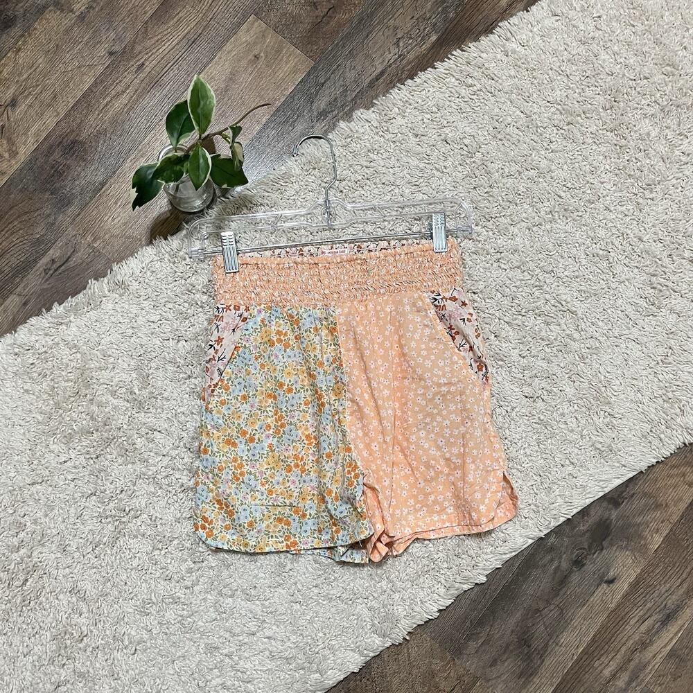 American Eagle XS Mixed Floral Print High Waisted Smocked Waist Pull On Shorts